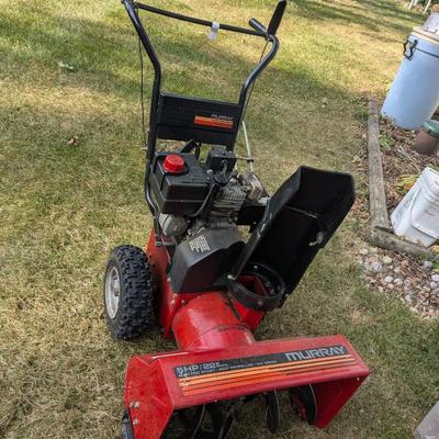 Working Murray 5 HP, 22" Snow Blower