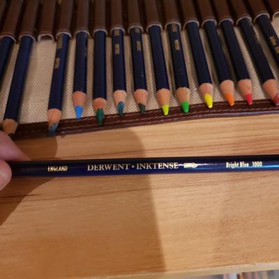 Derwent Colored Pencils, Books and More (LLR-KD)