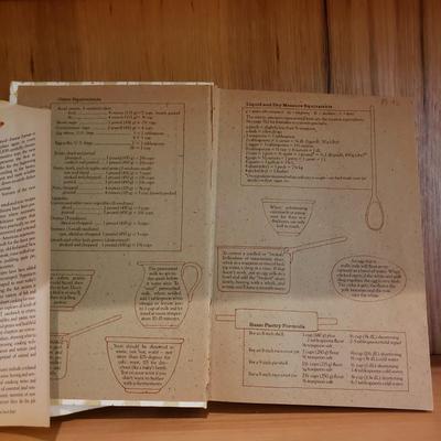 Classic Cookbooks and More (LLR-KD)