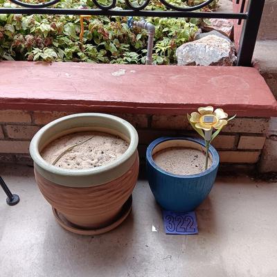 4 CLAY FLOWER POTS