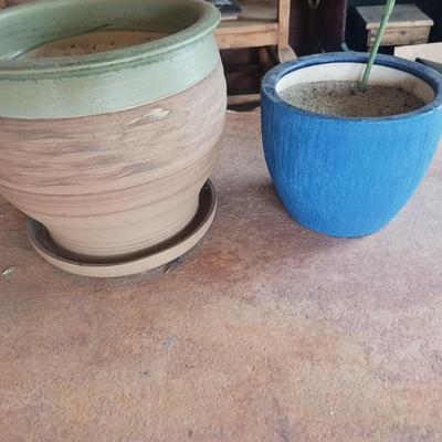 4 CLAY FLOWER POTS