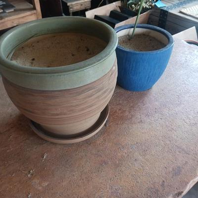 4 CLAY FLOWER POTS