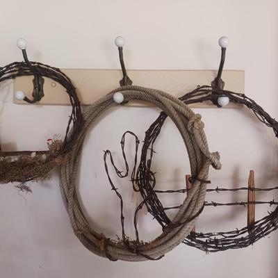 BARBED WIRE WESTERN DECOR