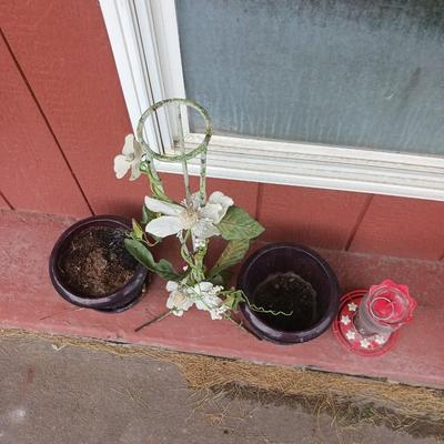 METAL FLOWERS, MATCHING FLOWER POTS, HUMMINGBIRD FEEDER