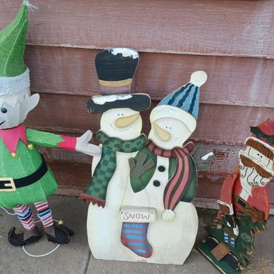 LIGHTED ELF, WOODEN SNOWMEN AND SANTA