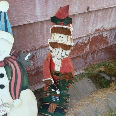 LIGHTED ELF, WOODEN SNOWMEN AND SANTA