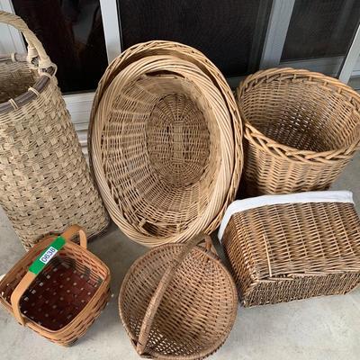 Large Baskets Lot