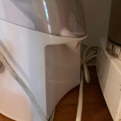 Electric Juicer & Cuisinart