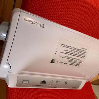 Foodsaver V2460 Sealer w/ Bags