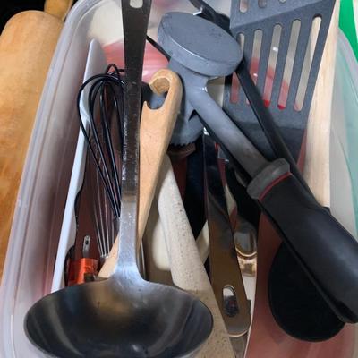 Huge Kitchen Lot Knives Knife Storage Block Cooking Utensils Measuring Cups Rolling Pin Much More