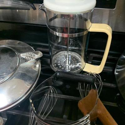 Huge Kitchen Lot Knives Knife Storage Block Cooking Utensils Measuring Cups Rolling Pin Much More