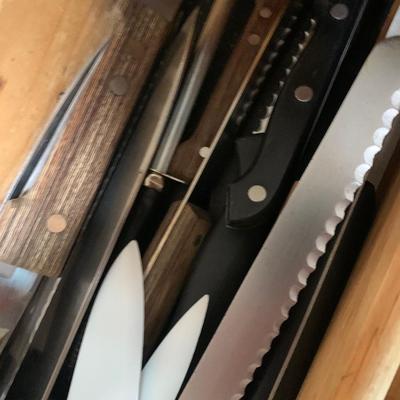 Huge Kitchen Lot Knives Knife Storage Block Cooking Utensils Measuring Cups Rolling Pin Much More