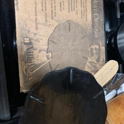 Huge Kitchen Lot Knives Knife Storage Block Cooking Utensils Measuring Cups Rolling Pin Much More