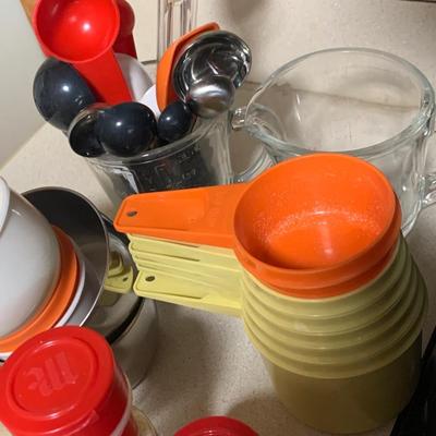 Huge Kitchen Lot Knives Knife Storage Block Cooking Utensils Measuring Cups Rolling Pin Much More