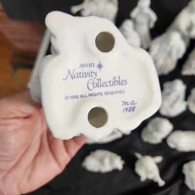 Lot of 34 pieces Avon Nativity Collection