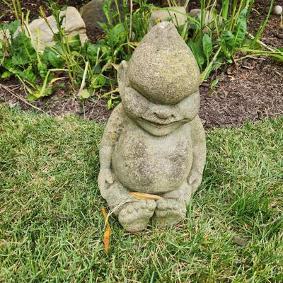 Concrete Statue Yard Garden Art 13"