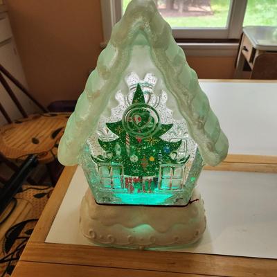 Hallmark Christmas Home Sweet Home Jumbo Lighted Snow Globe working