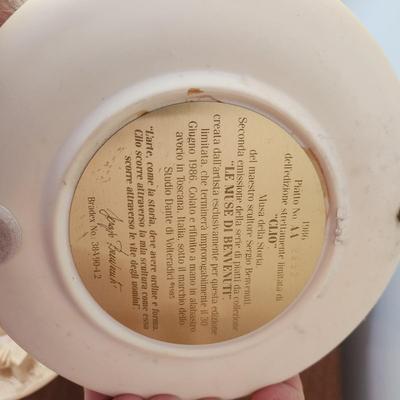 6 Bradex Collectors Plates