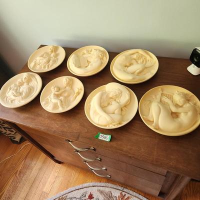 6 Bradex Collectors Plates