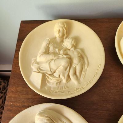 6 Bradex Collectors Plates