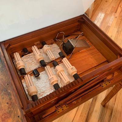 Lighted Drafting Table (2R-HS)