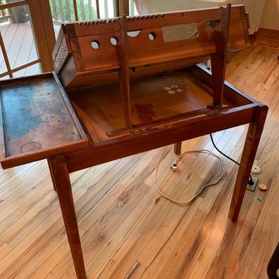 Lighted Drafting Table (2R-HS)
