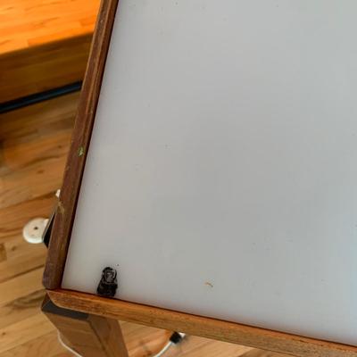 Lighted Drafting Table (2R-HS)