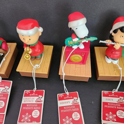 5 Hallmark Peanuts Gang Band Schroeder Charlie Brown Snoopy Lucy Linus