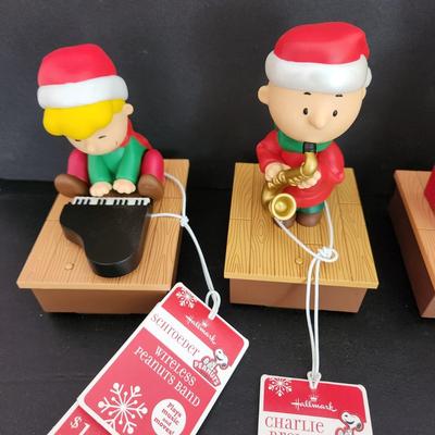 5 Hallmark Peanuts Gang Band Schroeder Charlie Brown Snoopy Lucy Linus