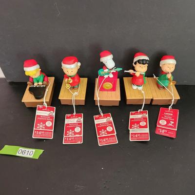 5 Hallmark Peanuts Gang Band Schroeder Charlie Brown Snoopy Lucy Linus