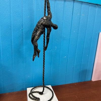 Le Cirque figurine