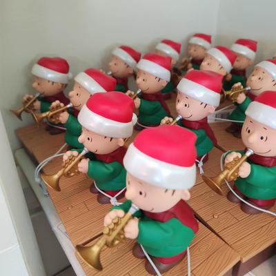 19 Hallmark Peanuts Linus Wireless Band member with tags
