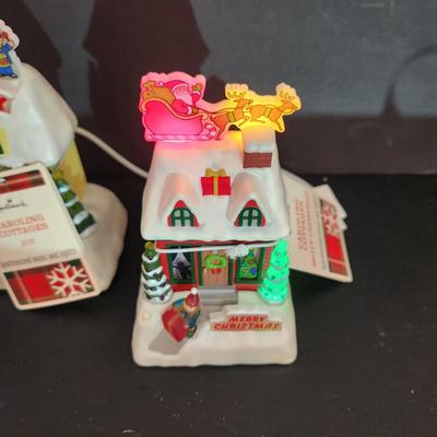 4 Hallmark Caroling Cottages Music & Lights