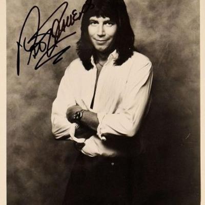 Pat Travers signed portrait photo 