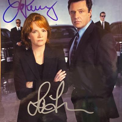 Jane Doe Joe Penny and Lea Thompson signed photo
