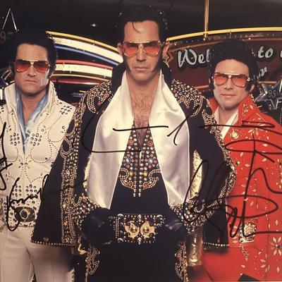 3000 Miles To Graceland cast signed photo