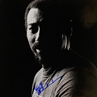 Wilt Chamberlain signed photo