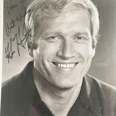 Ken Howard signed photo