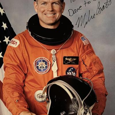 Astronaut Michael L. Coats signed photo