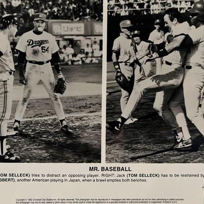 Tom Selleck unsigned photo