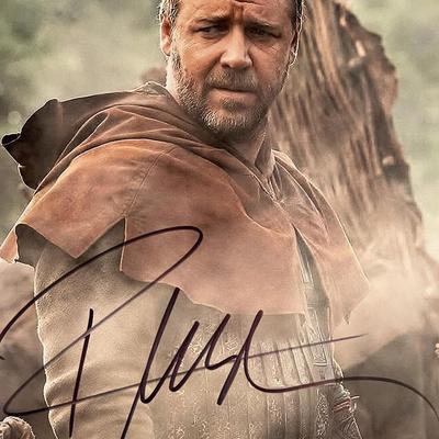 Robin Hood Russell Crowe signed photo