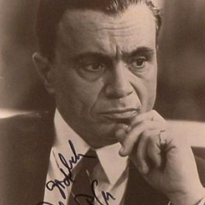 Robert Blake signed portrait photo 