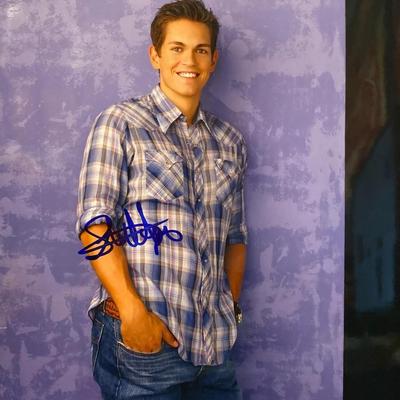 Steve Howey signed photo