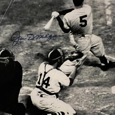 Joe DiMaggio signed photo