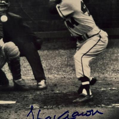 Hank Aaron signed photo