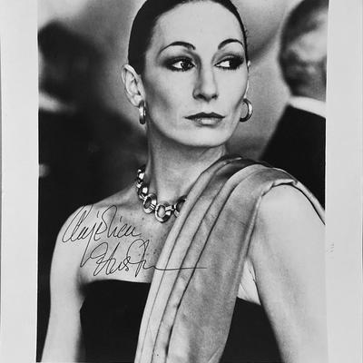 Anjelica Huston signed photo