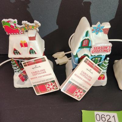 4 Hallmark Caroling Cottages Music & Lights Noel ,Seasons Greetings, Joy, Merry Christmas,