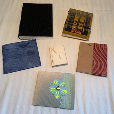 Unique Blank Handmade Books (2K-HS)