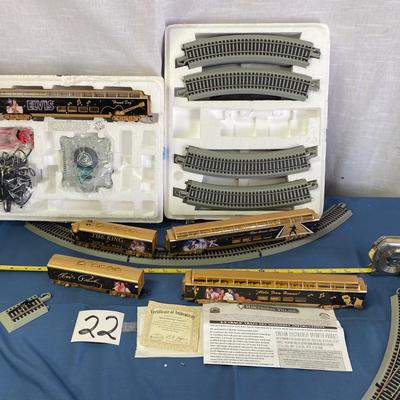 Elvis Presley King of Rock and Roll Train Collection