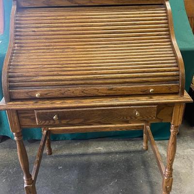Roll Top Desk with Drawer